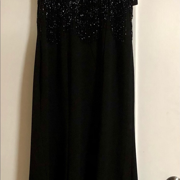 Aidan Mattox gown. - Picture 10 of 10